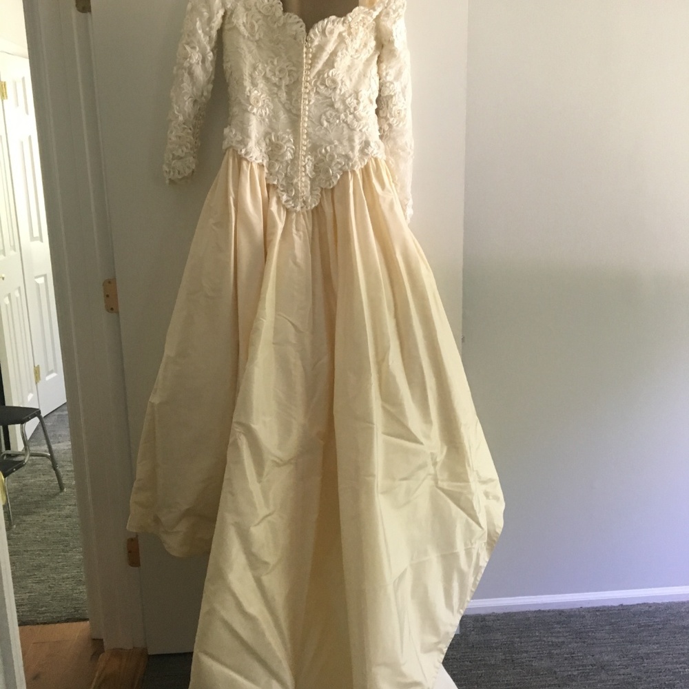 Vintage Richard Glasgow Wedding Dress - Picture 6 of 7